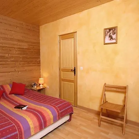 Chalet Les Jonquilles 12p Holiday home