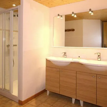 Chalet Les Jonquilles 12p Holiday home Mont-de-Lans